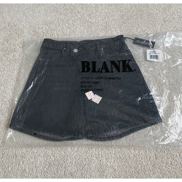 Blank NYC Shorts Denim Women Size 26 Black EBC - Picture 3 of 16